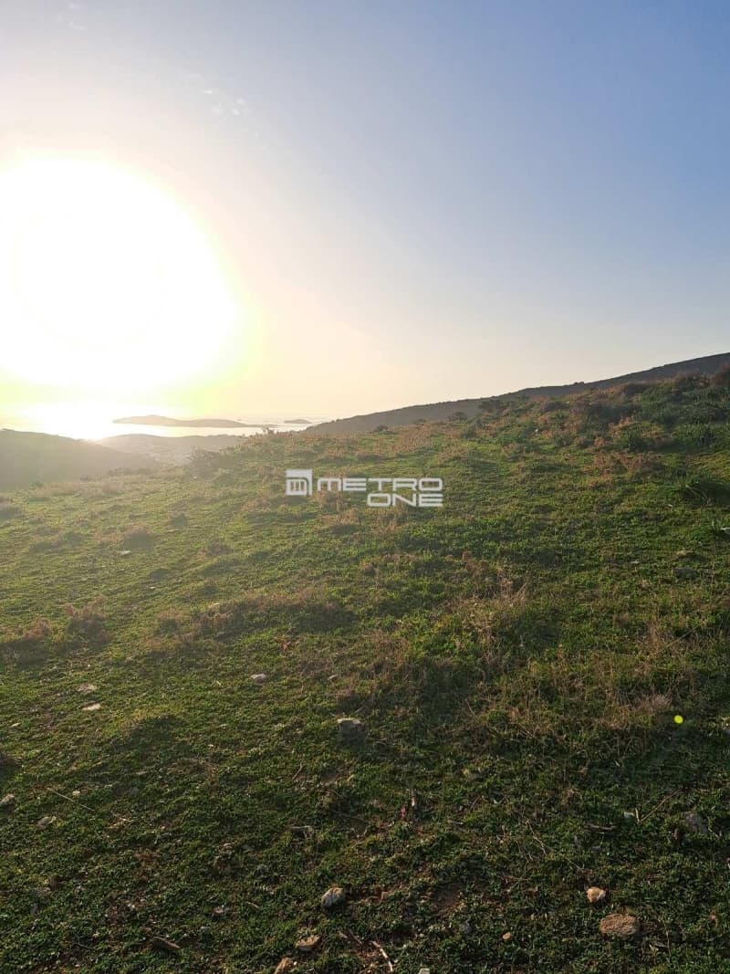 Parcel in Mpatsi, Andros — Photo 17 of 26