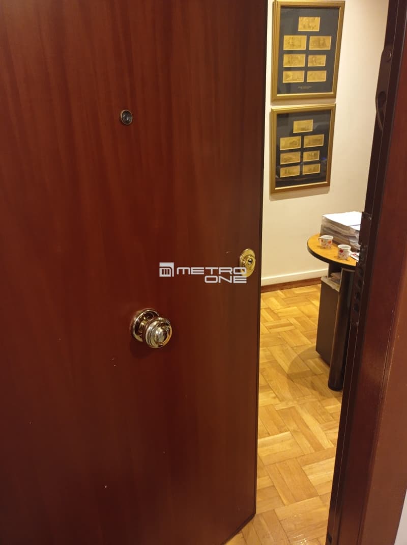 Office in Politechneio, Exarchia - Neapoli — Photo 15 of 25