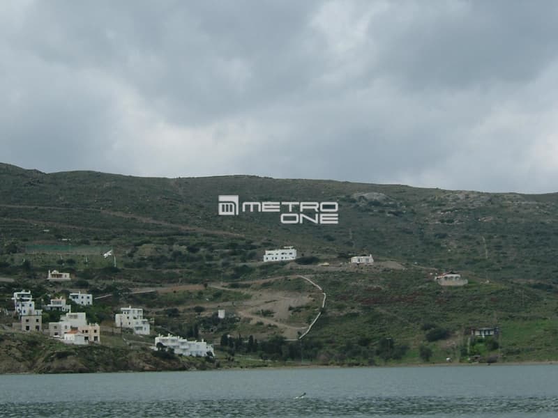 Parcel in Kato Fellos, Andros — Photo 3 of 8