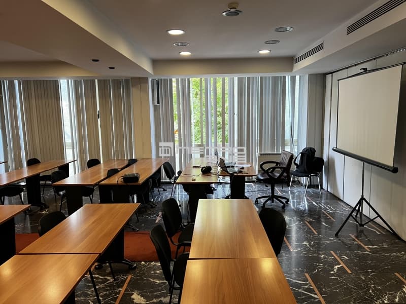 Office in Platia Kanigos, Exarchia - Neapoli — Photo 14 of 30