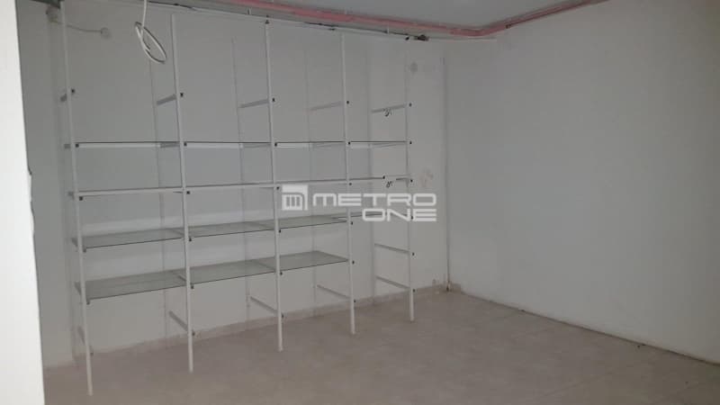 Retail Store in Eirini, Nea Ionia — Photo 3 of 11
