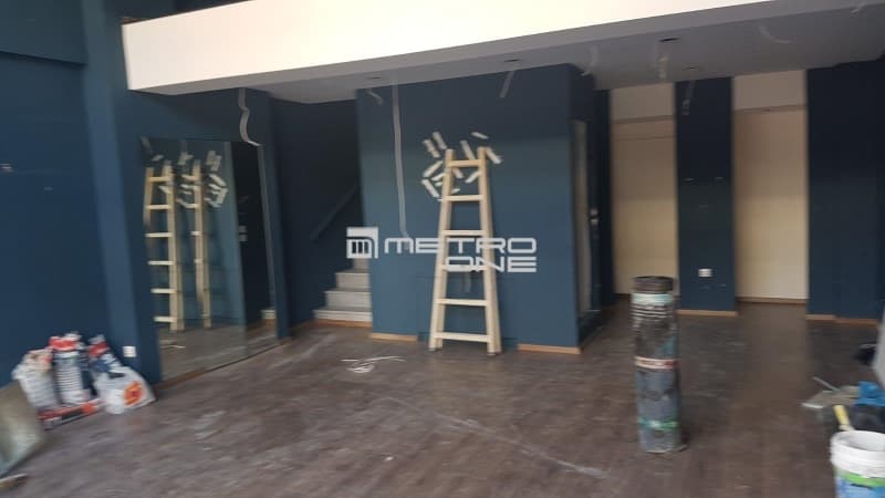 Retail Store in Eirini, Nea Ionia — Photo 6 of 11