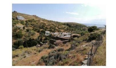 Parcel in Mpatsi, Andros — Photo 1 of 6