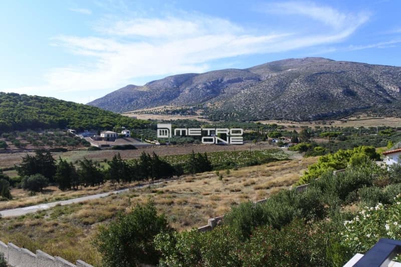 House in Center, Koropi — Photo 4 of 29
