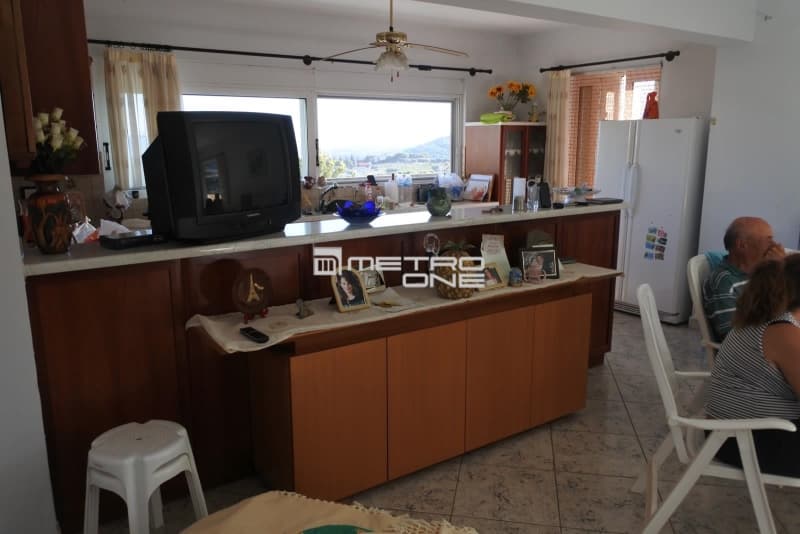 House in Center, Koropi — Photo 11 of 29