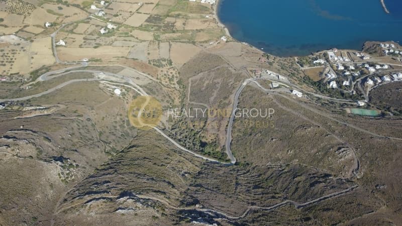 Parcel in Gavrio, Andros — Photo 6 of 30