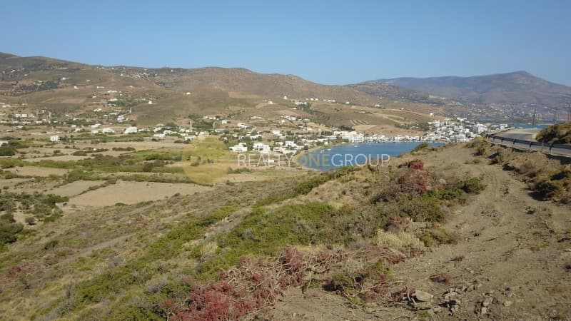 Parcel in Gavrio, Andros — Photo 29 of 30