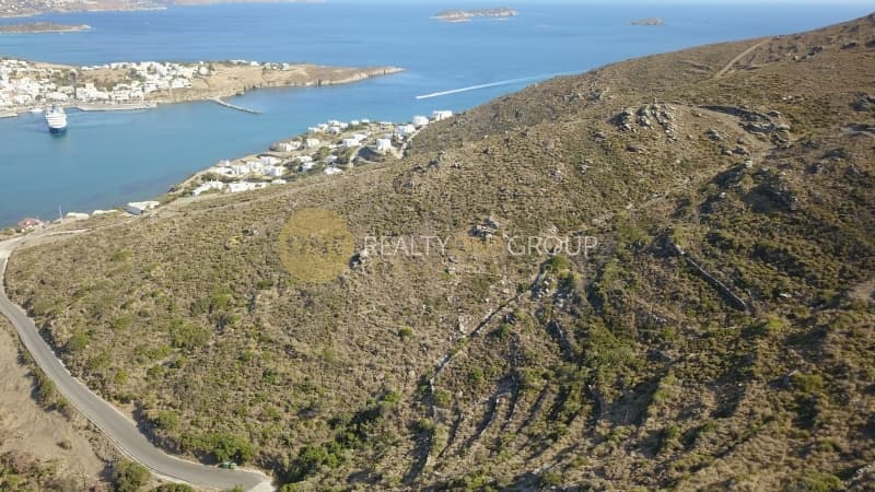 Parcel in Gavrio, Andros — Photo 16 of 30