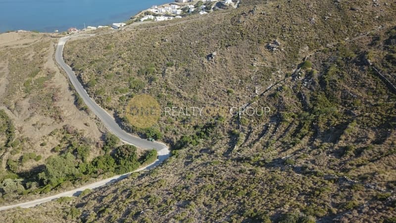Parcel in Gavrio, Andros — Photo 17 of 30
