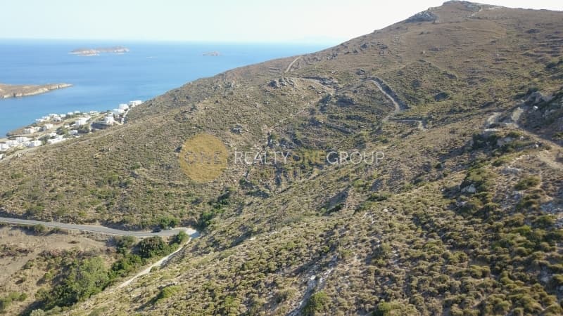 Parcel in Gavrio, Andros — Photo 20 of 30
