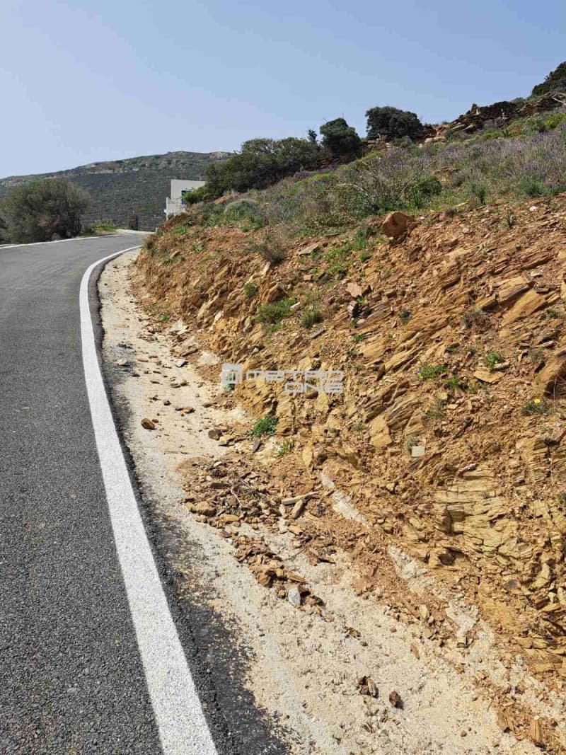 Building Plot in Stenies, Andros — Photo 4 of 4