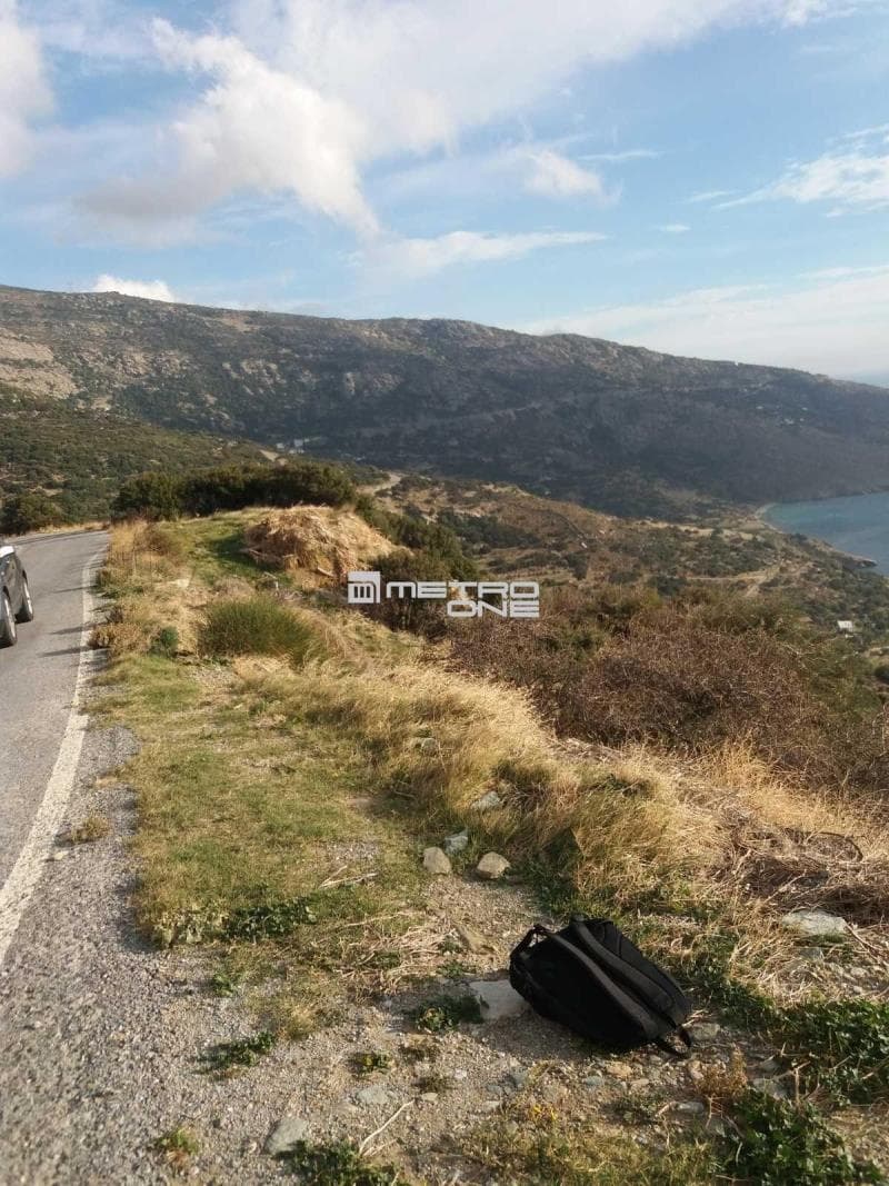 Parcel in Mpatsi, Andros — Photo 6 of 7