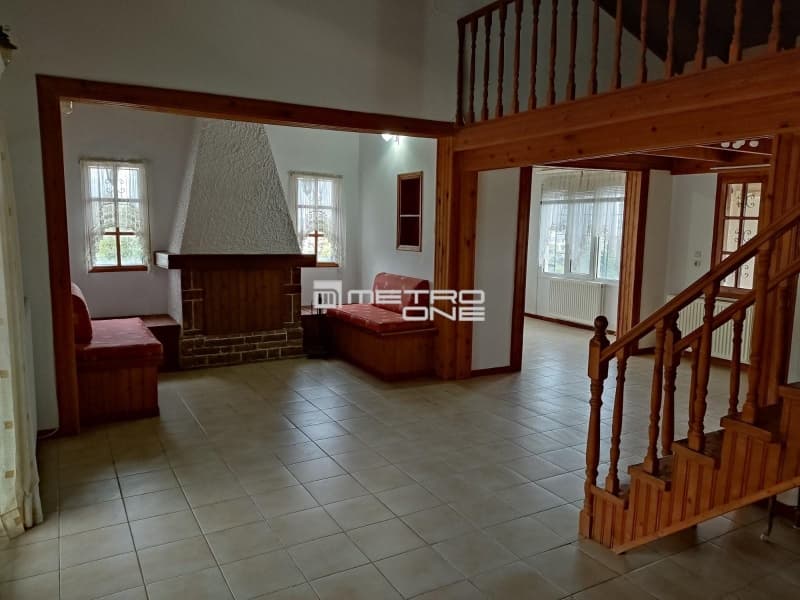 House in Neapoli, Spata — Photo 1 of 25