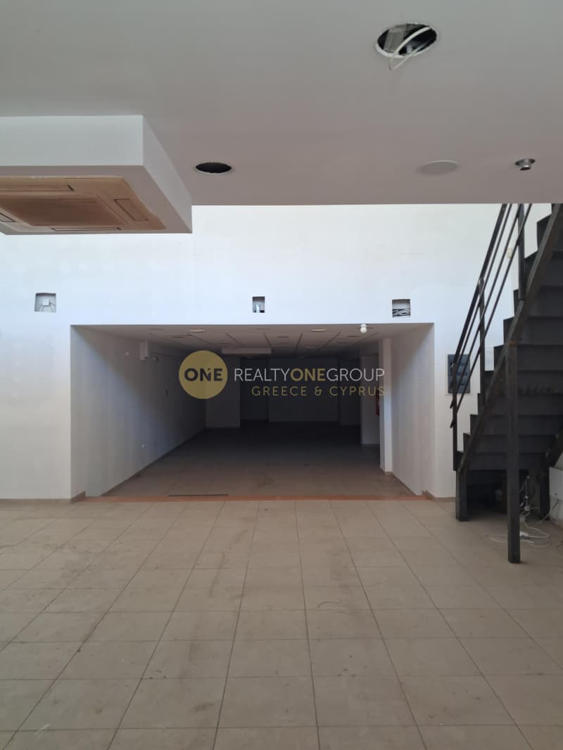 Κατάστημα στην Πάρκο Στρατάρχου Παπάγου, Χαλάνδρι — Φωτογραφία 3 από 4