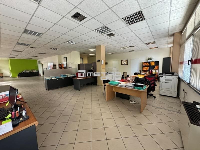 Office in Platia Kanigos, Exarchia - Neapoli — Photo 4 of 18