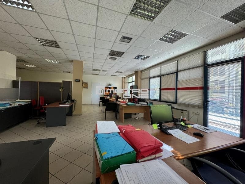 Office in Platia Kanigos, Exarchia - Neapoli — Photo 5 of 18