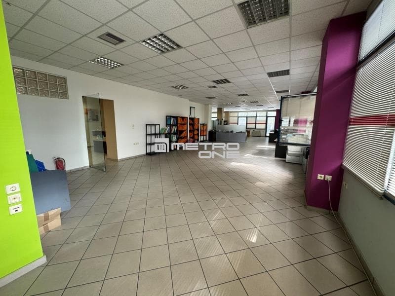 Office in Platia Kanigos, Exarchia - Neapoli — Photo 8 of 18