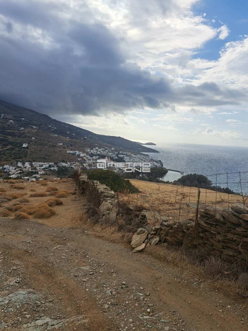 Parcel in Mpatsi, Andros — Photo 4 of 9