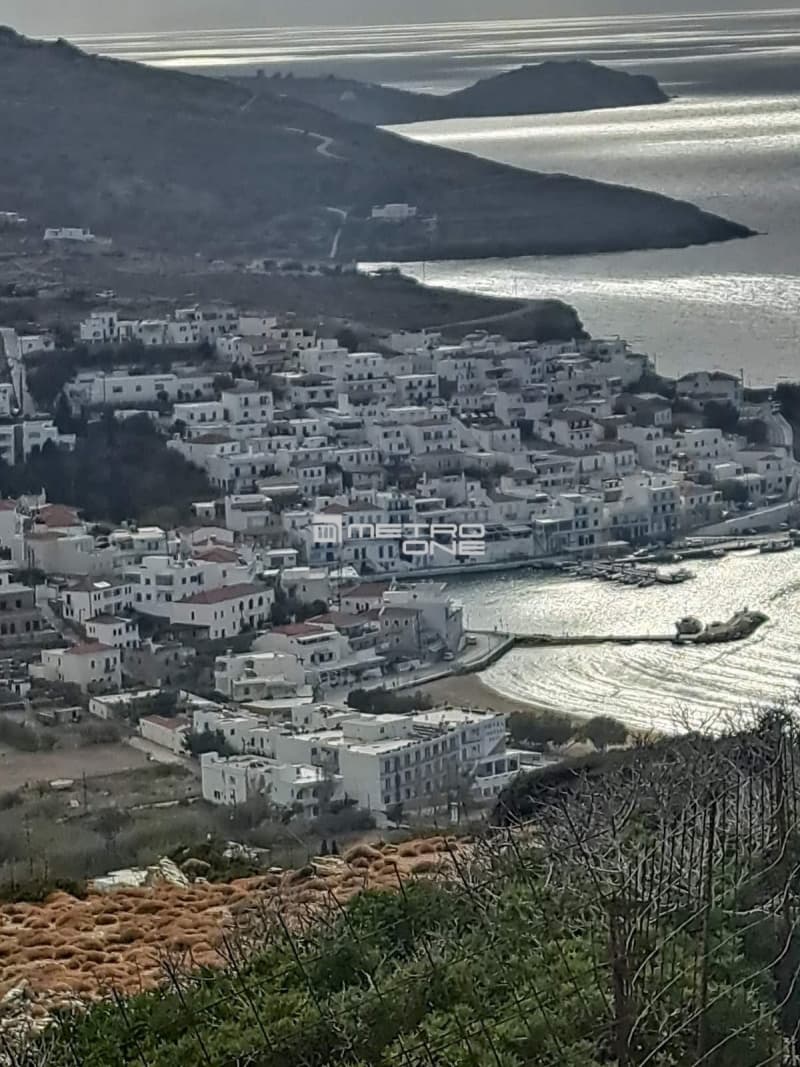 Parcel in Mpatsi, Andros — Photo 3 of 9