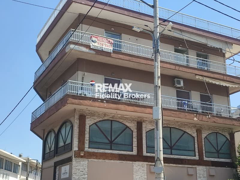 Apartment in Nea Sepolia, Peristeri — Photo 1 of 21