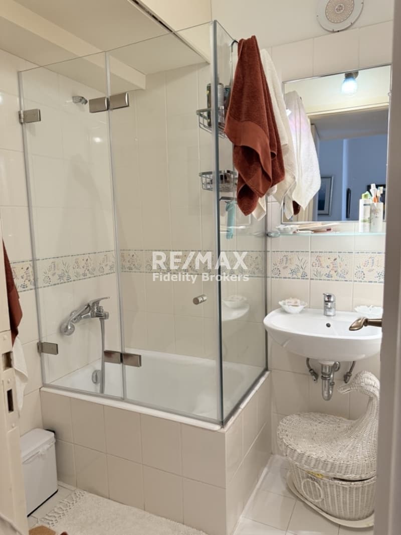 Apartment in Center, Vouliagmeni — Photo 17 of 18