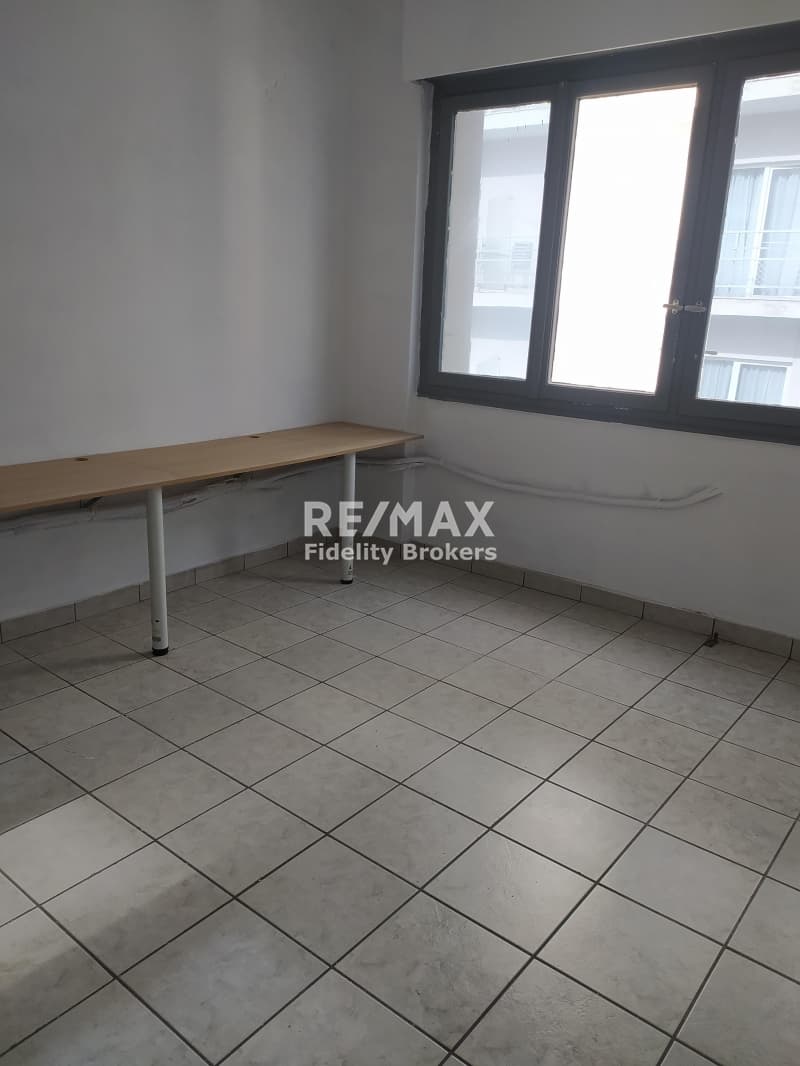 Office in Palia Vouli, Kentro — Photo 4 of 11