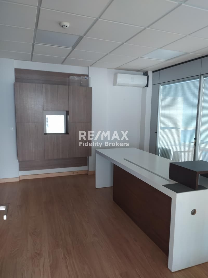 Office in Palia Vouli, Kentro — Photo 2 of 11