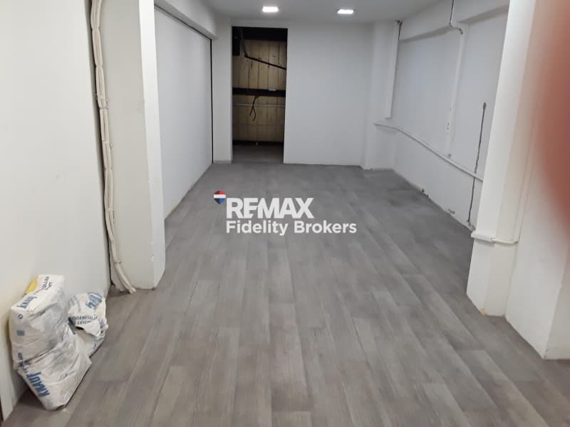 Κατάστημα στην Πλατεία Κλαυθμώνος, Κέντρο — Φωτογραφία 5 από 8