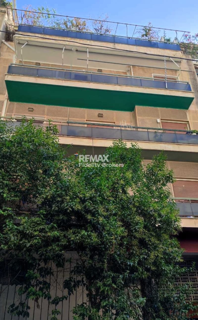 building στην Πατήσια