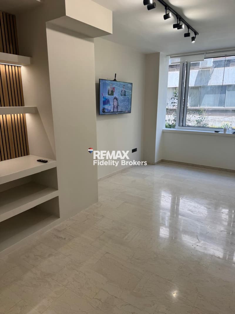 Γραφείο στην Πλατεία Κάνιγγος, Εξάρχεια - Νεάπολη — Φωτογραφία 3 από 5