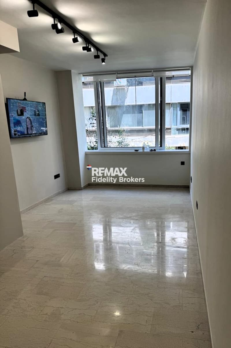 Γραφείο στην Πλατεία Κάνιγγος, Εξάρχεια - Νεάπολη — Φωτογραφία 2 από 5
