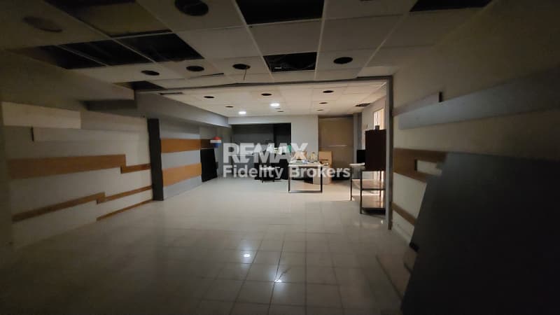 Κατάστημα στην Ευαγγελίστρια, Πειραιάς — Φωτογραφία 6 από 9
