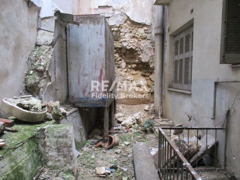 Οικόπεδο στην Ευαγγελίστρια, Πειραιάς — Φωτογραφία 1 από 3
