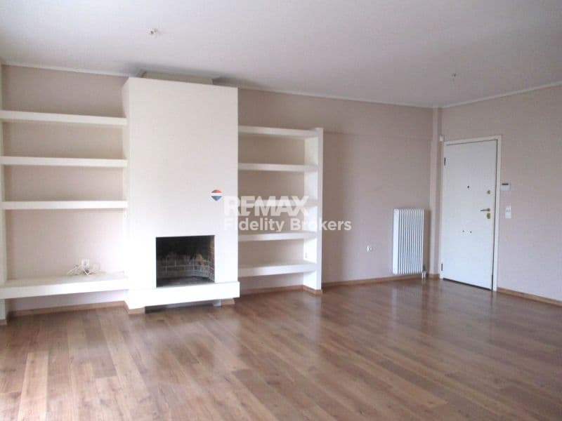 Apartment in Ampelakia, Alimos — Photo 5 of 16