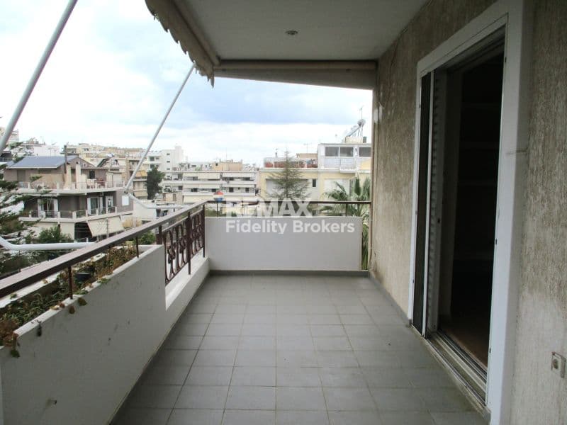 Apartment in Ampelakia, Alimos — Photo 2 of 16