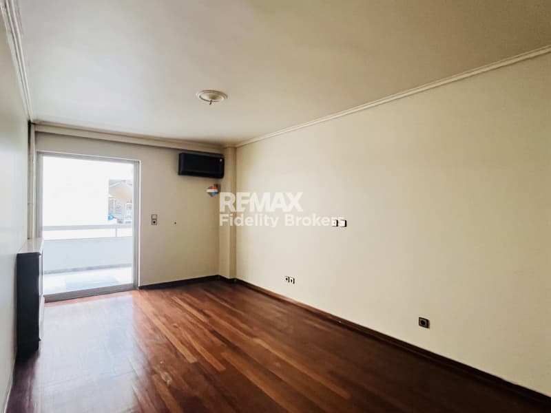 Apartment in Trocadero, Palaio Faliro — Photo 16 of 16