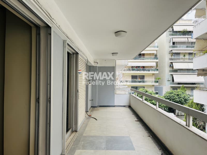Apartment in Trocadero, Palaio Faliro — Photo 11 of 16