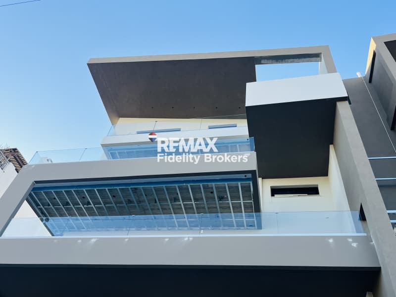 House in Pirnari, Glyfada — Photo 3 of 5