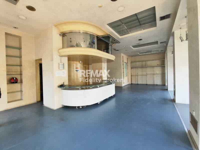Κατάστημα στην Περιβόλια, Γαλάτσι — Φωτογραφία 1 από 3