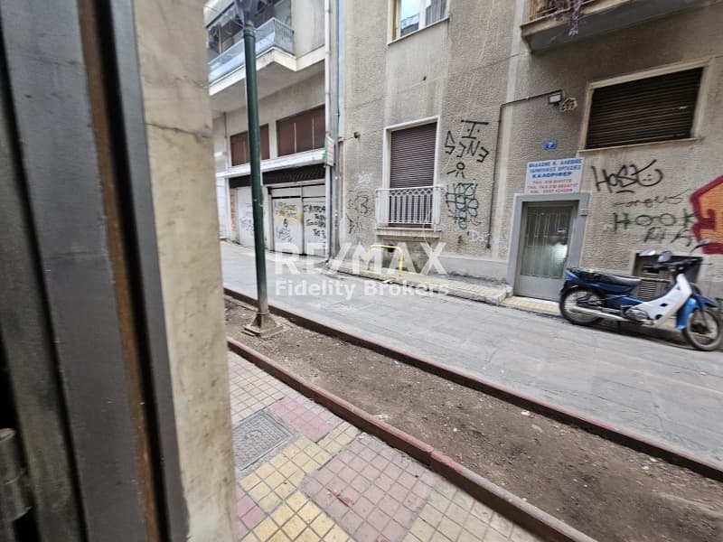 Κατάστημα στην Βέργα, Αττική — Φωτογραφία 12 από 17