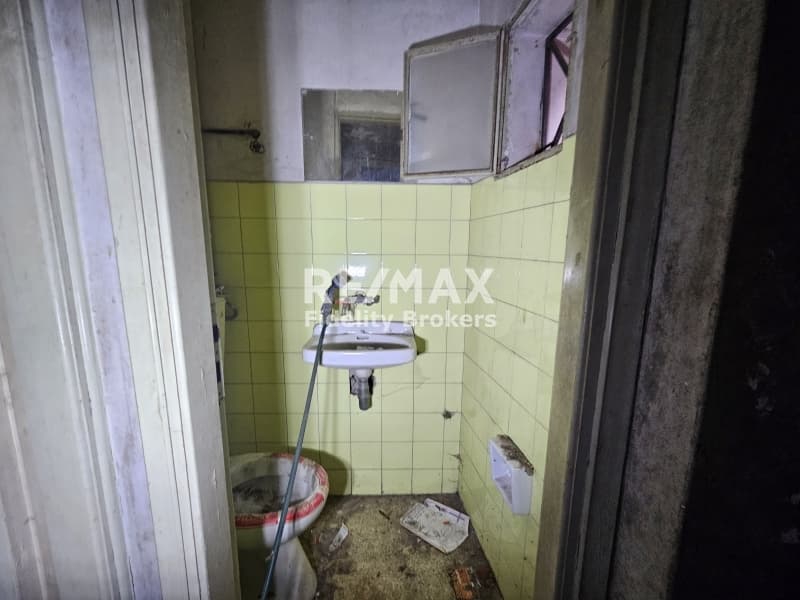 Κατάστημα στην Βέργα, Αττική — Φωτογραφία 10 από 17