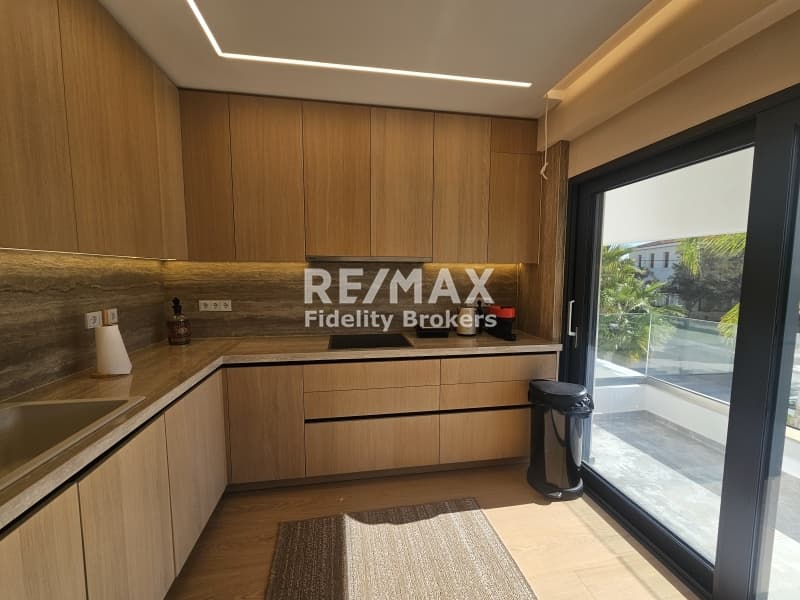 House in Golf, Glyfada — Photo 9 of 27