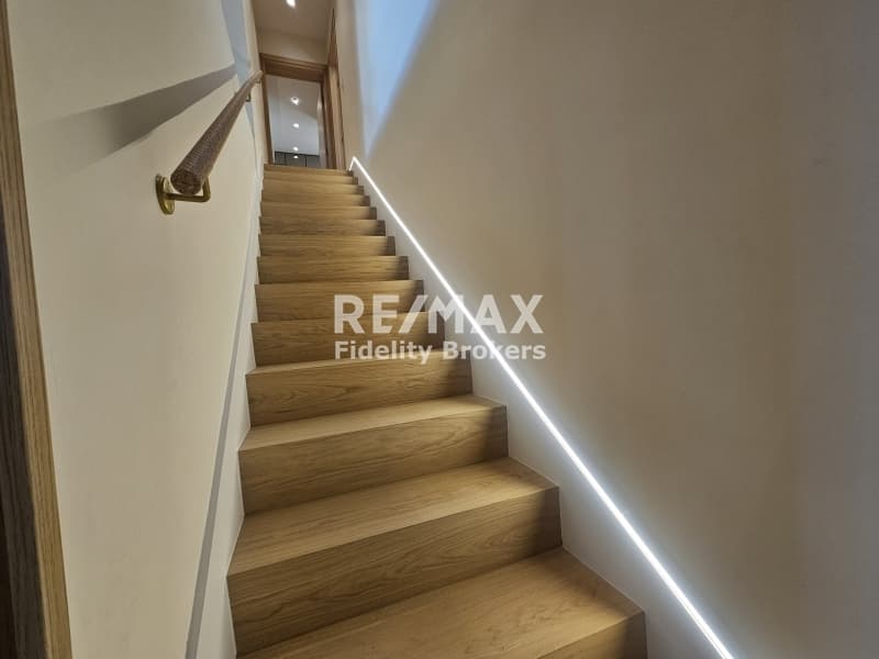 House in Golf, Glyfada — Photo 12 of 27