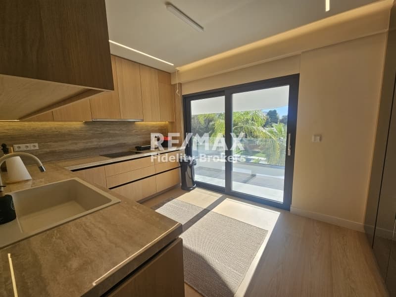 House in Golf, Glyfada — Photo 11 of 27