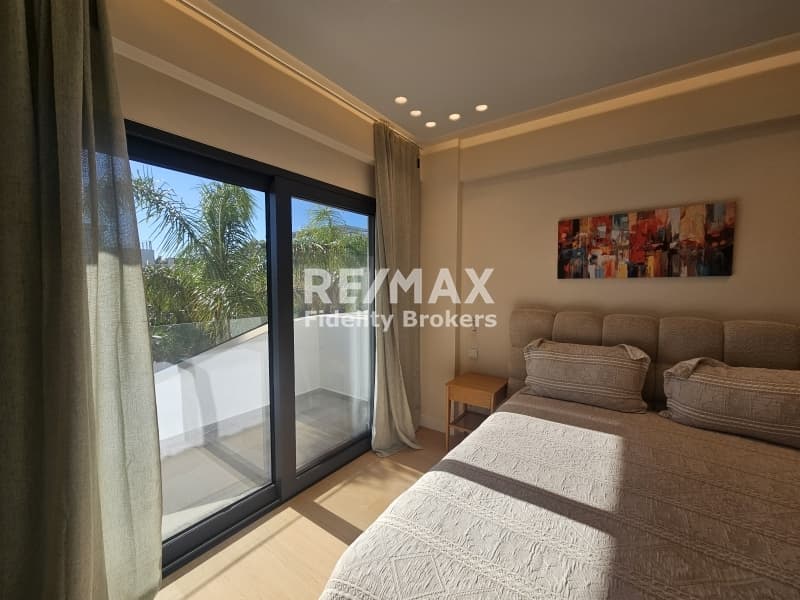 House in Golf, Glyfada — Photo 13 of 27