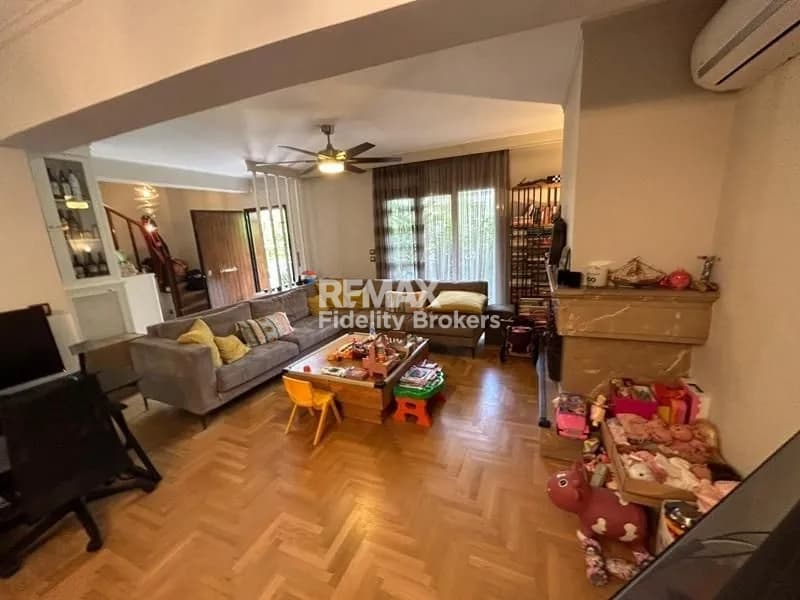 House in Panionia, Glyfada — Photo 1 of 11
