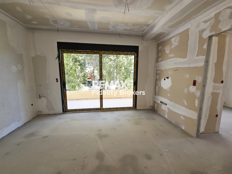 Apartment in Pigadakia, Voula — Photo 1 of 6