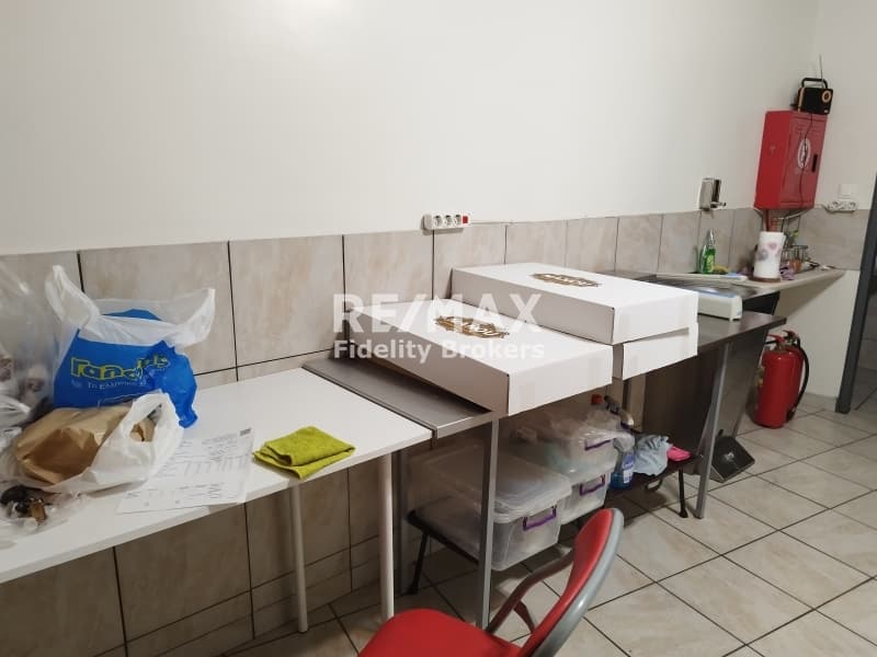 Κατάστημα στην Αγία Φωτεινή Υμηττού, Υμηττός — Φωτογραφία 5 από 8