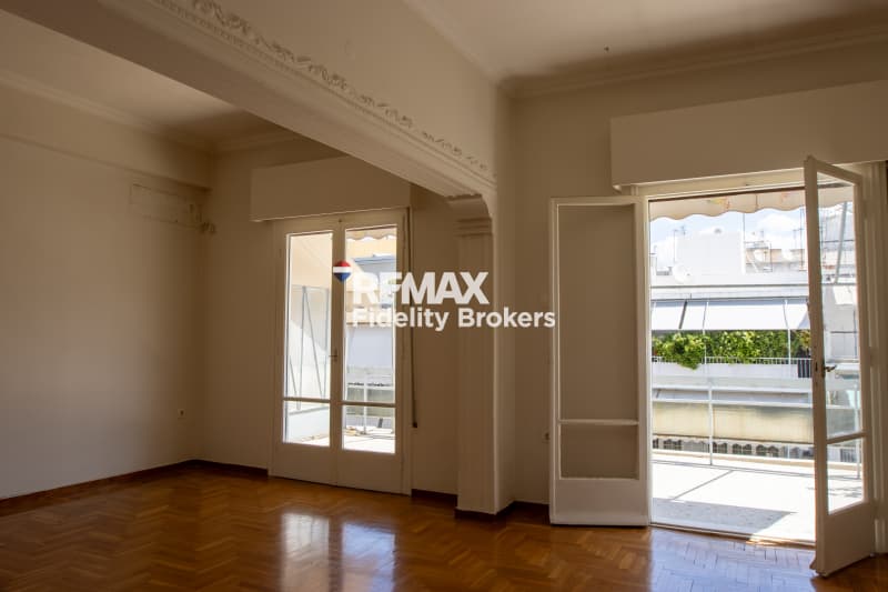 Apartment in Oria Imittou, Pagkrati — Photo 4 of 13
