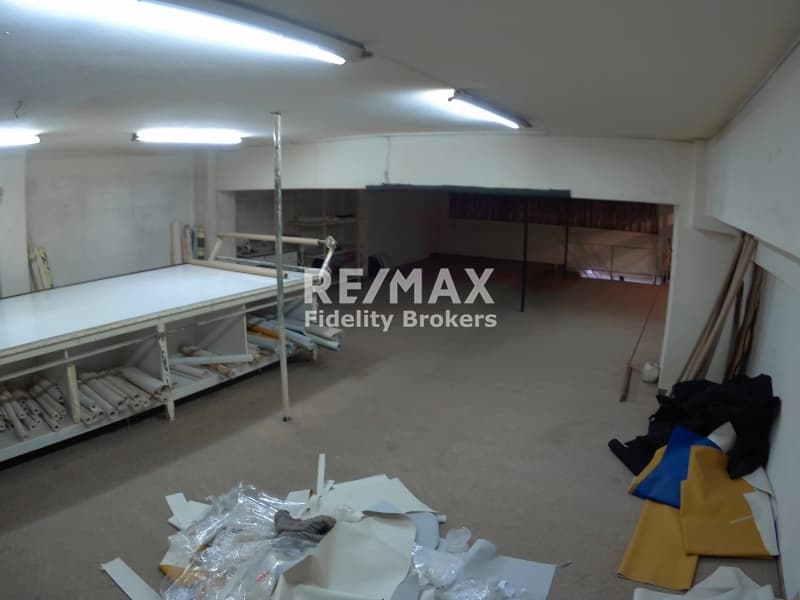 Retail Store in Center, Dafni — Photo 8 of 9
